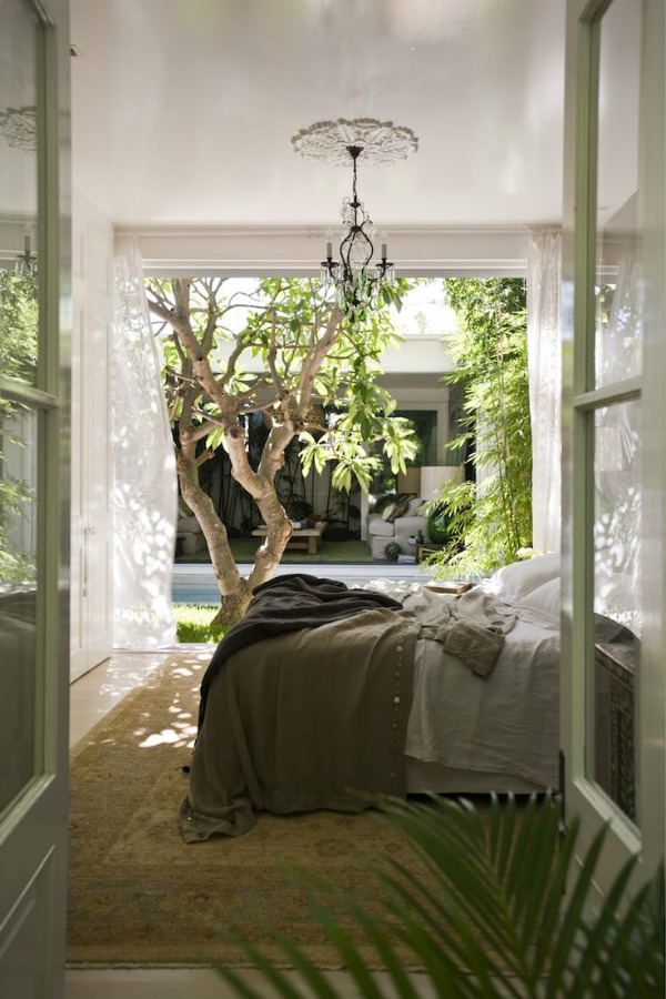 nature-inspired-bedroom